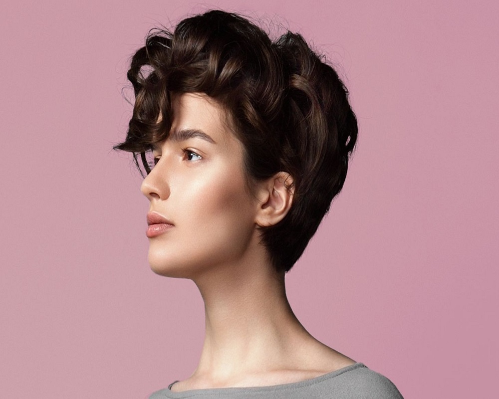 Female HairCuts in Islamabad Pakistan